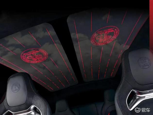 奔驰新力作:炫酷AMG GT四门轿跑车内饰首曝