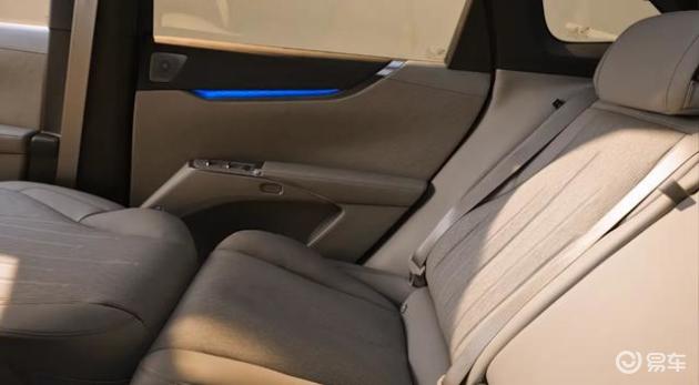 3月底首发 配备四座悬浮层座椅/二排影院屏 别克至境E7内饰发布