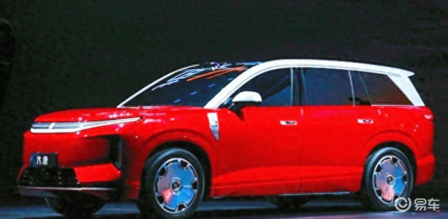 比亚迪新车续航950公里，9分钟快充，家人赞不绝口