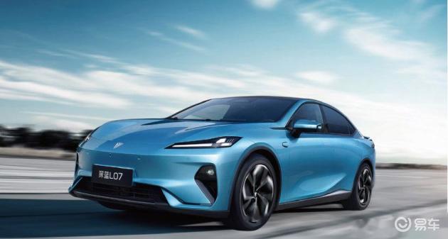 深蓝L07与领克07创新交互体验：向日葵屏&手势互动