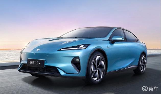 深蓝L07灵活动力选择，海豹07内饰豪华配置丰富