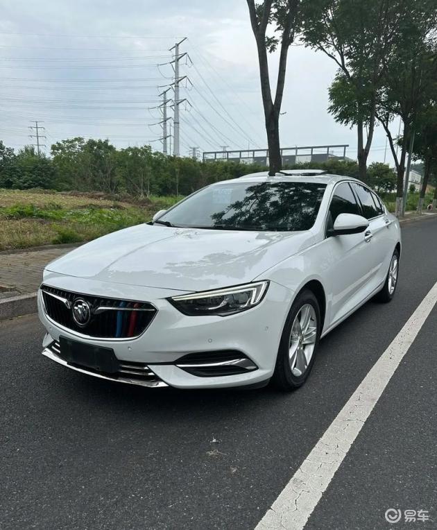 同是1.5TB级车，君威vs雅阁到底怎么选？老司机真心话