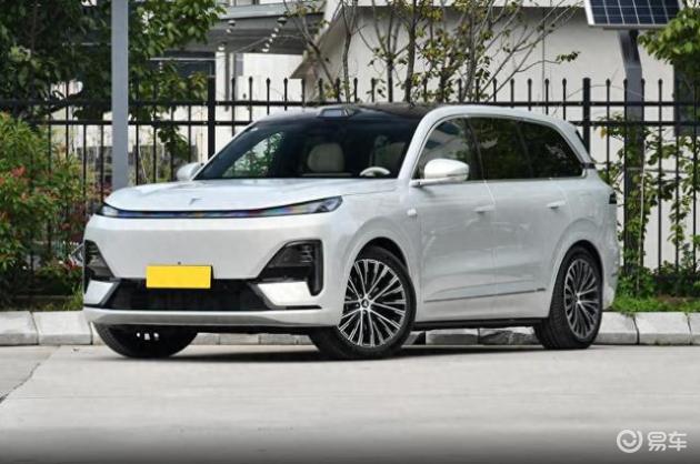 30万预算想买大型新能源SUV，深蓝S09对比腾势N8L，你会怎么选？