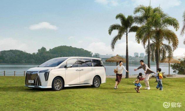 开年最热MPV？除了“一字头”价格，2026款M8 HEV的热度从哪来？