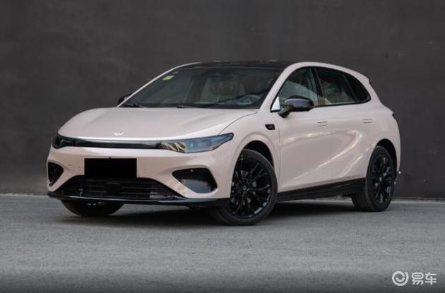 外形运动配置全面，零跑Lafa5适合年轻人，五款配置应该怎么选