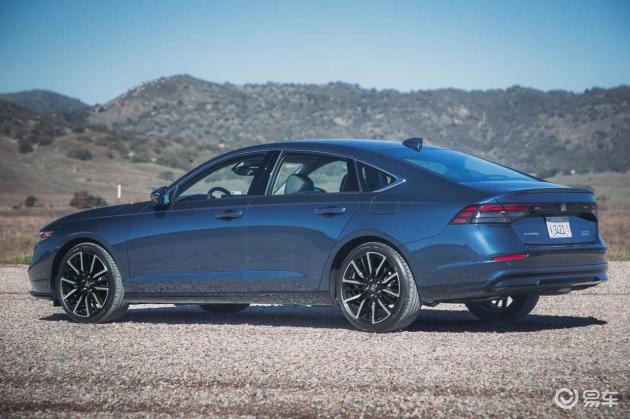 你可能认为自己已经了解答案：丰田凯美瑞 vs. 本田雅阁