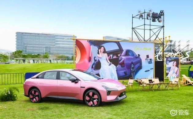 逆势涨价的底气：小鹏一场发布会，揭开了新能源车的两张面纱