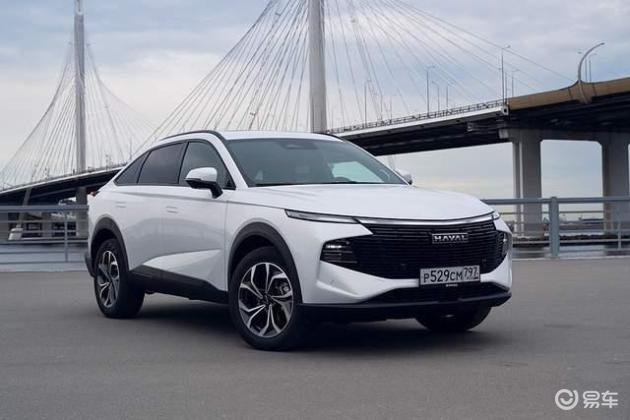 哈弗F7x俄罗斯改款：2.0T全系四驱，231马力，圆形排气管+红色卡钳