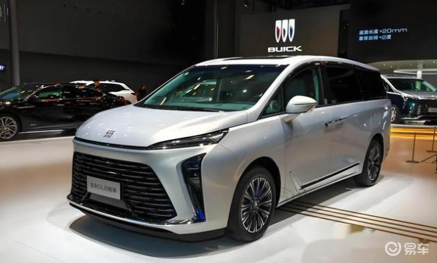 试驾别克GL8陆尊：35万落地，第二排舒适，第三排略显局促