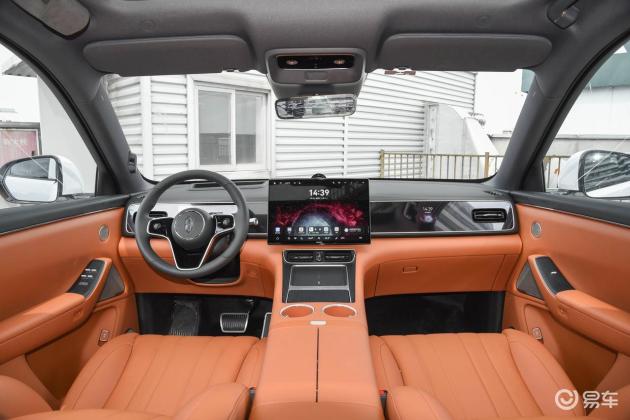 问界M7 vs 比亚迪唐 vs 智己LS8：30万元六座SUV谁能真正适合您的家庭？