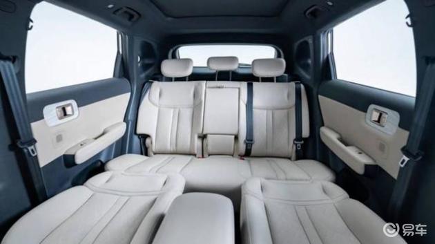 RAV4与CR-V：哪款SUV更值得购买？家用SUV的选择应以实用性和可靠性为决定性因素。