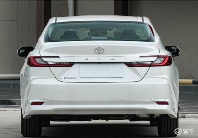 普通家庭购车的初衷是什么？凯美瑞15万元落地令许多人心动却也陷入矛盾