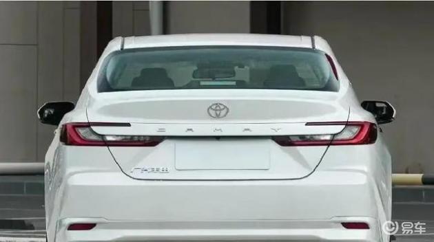 普通家庭购车的初衷是什么？凯美瑞15万元落地令许多人心动却也陷入矛盾