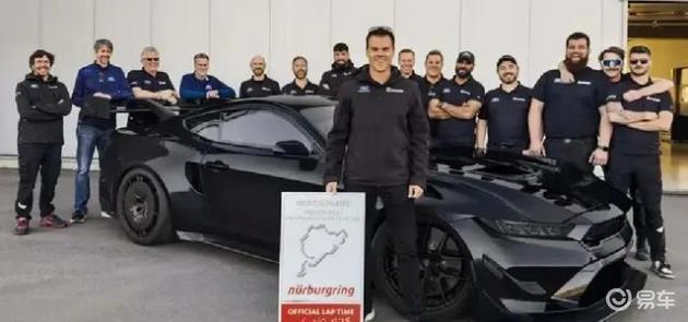 30万美元野马GTD纽北硬刚保时捷911，圈速快5秒，赛道成绩令车迷沸腾