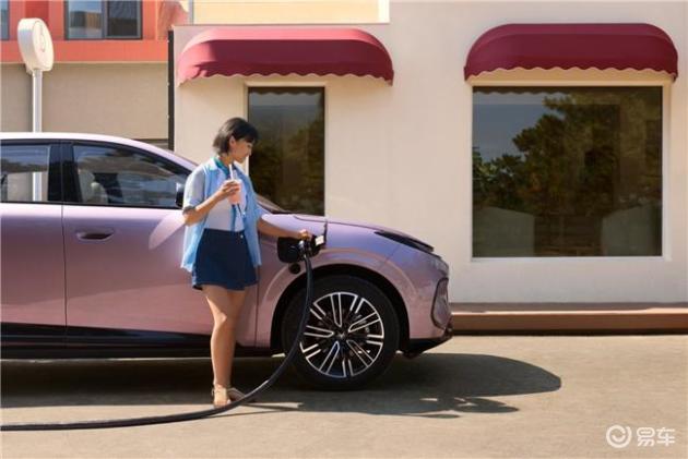 8 万纯电家用 SUV: 极狐 T1 与零跑 A10，谁的性价比更胜一筹？