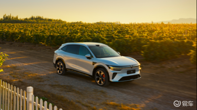 20万级纯电SUV，极氪7X何以赢得全家满意？