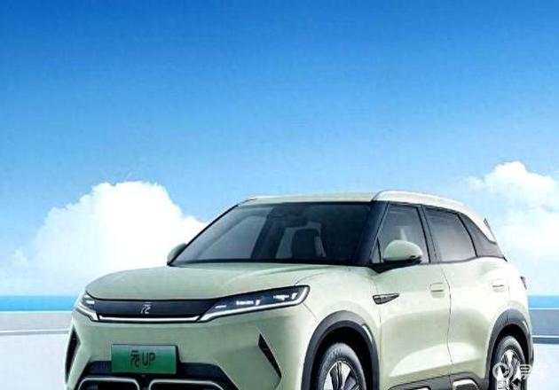比亚迪唐单日订单突破3万，大六座SUV市场潜力显现