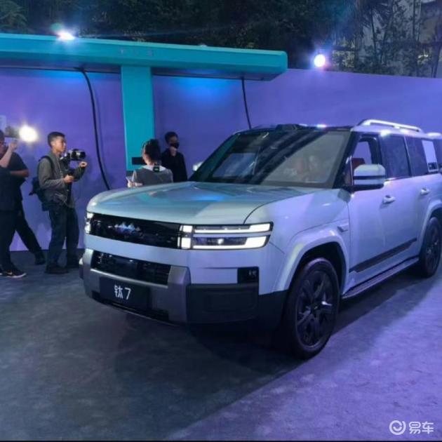 方程豹钛7 EV：快速充电，打造个性化越级体验