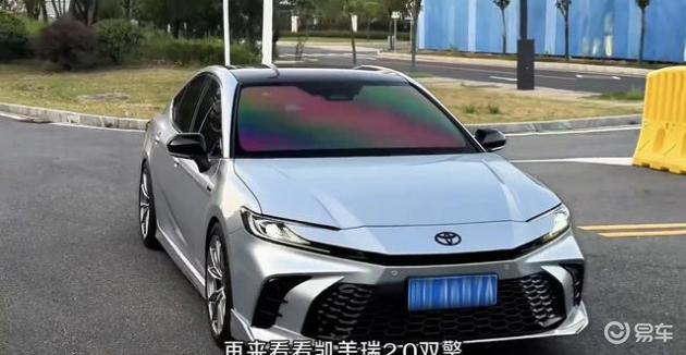 丰田凯美瑞双擎对决大众帕萨特Pro：懂车之人如何抉择？