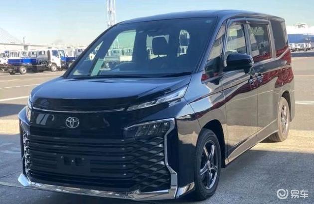 丰田再度胜出，推出家用8座MPV——VOXY