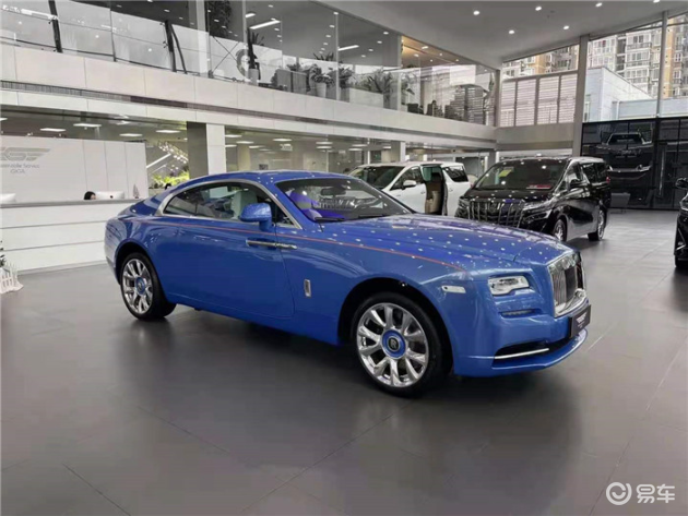 一抹蓝色魅影,品鉴劳斯莱斯魅影阿拉伯蓝