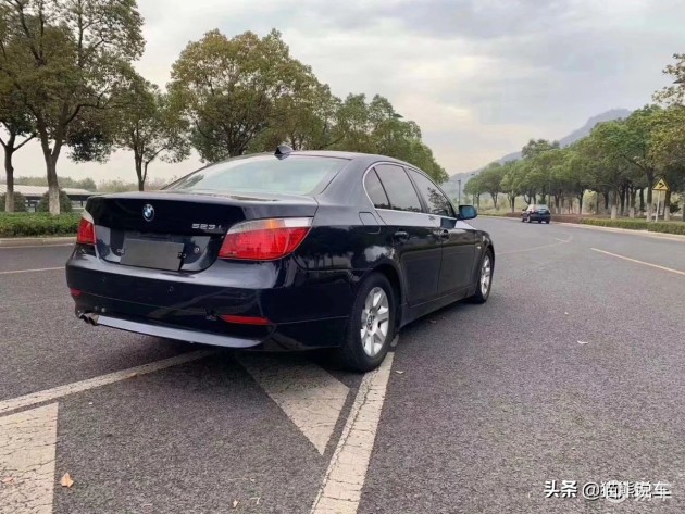 鹰眼宝马e605万块开走豪华品牌运动中型车又快又帅