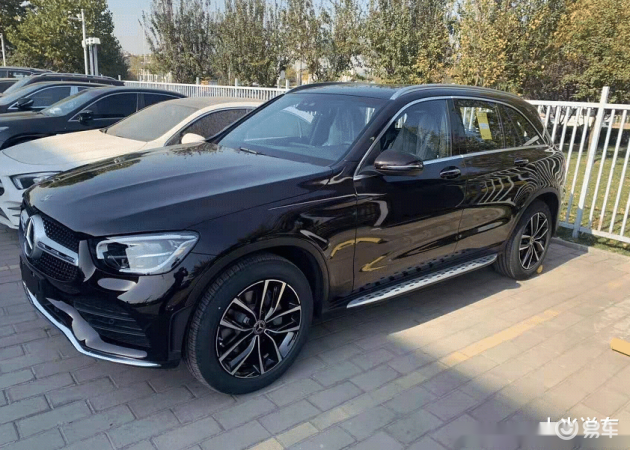 到店体验奔驰glc内饰豪华底盘出色但优惠缩水你买吗