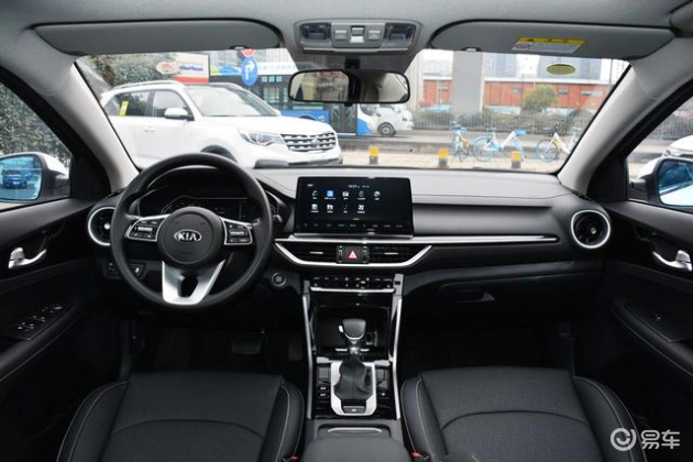 2020款起亚k315lcvt新锐天窗版