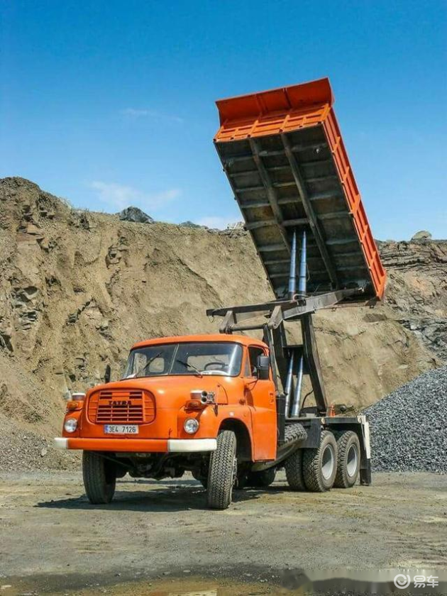 t1386x6sv1三向自卸車太脫拉(tatra)卡車公司,初為1898年建於奧地利內