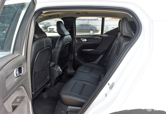 沃尔沃xc40空间-后排-配置-易车