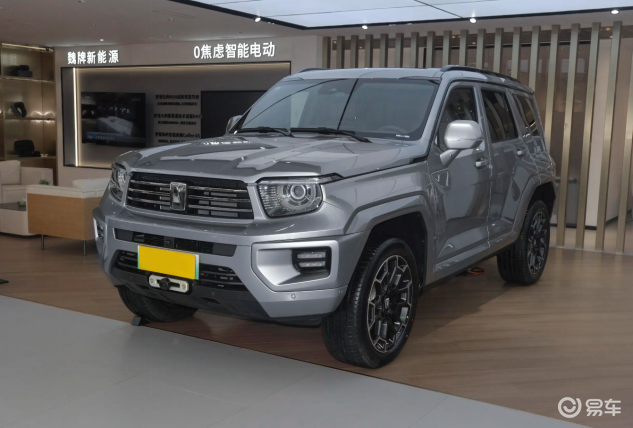 坦克700 Hi4-T与全新普拉多，谁才是越野SUV首选