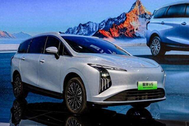 东风风行星海V6破局 联手华为乾崑破局家用大六座