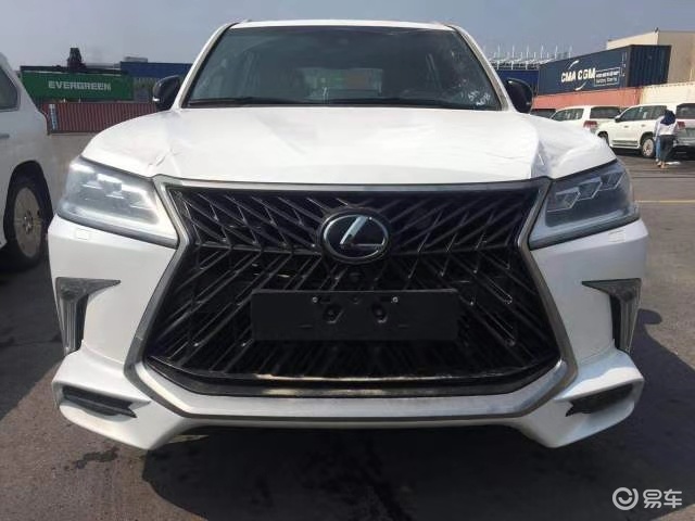 2019款日产途乐y62 4.0l 报价配置越野爱好者必备