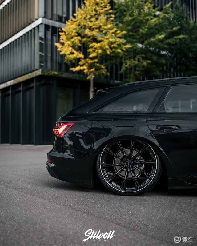 全新奥迪rs6首改合集36秒的旅行车一点都不想低调
