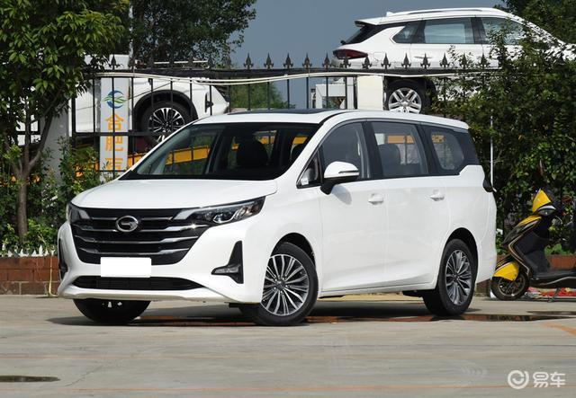 10万左右提供六七座的家用车一款比一款大气