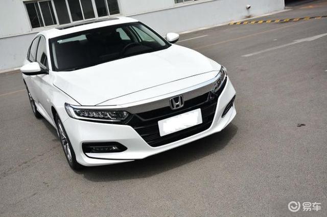 b级车加速排行_原创日系“最骄傲”的B级车,百公里加速竟比GTI还快,单挑凯美瑞