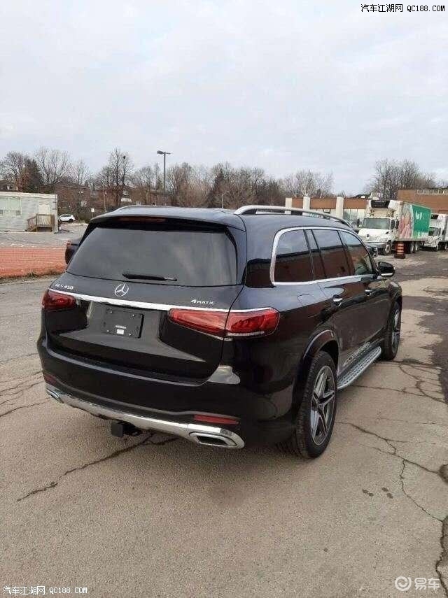 2020款美规奔驰gls450 在内饰设计方面也更加符合现代的潮流,在保留