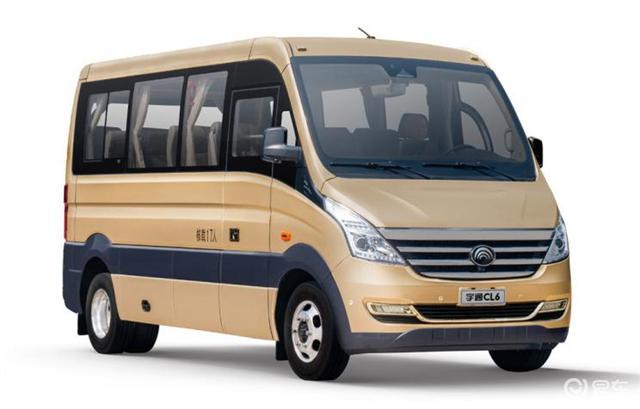 新款cl6长宽高尺寸分别为5980mm×2180mm×2800mm,提供14座或17座两种
