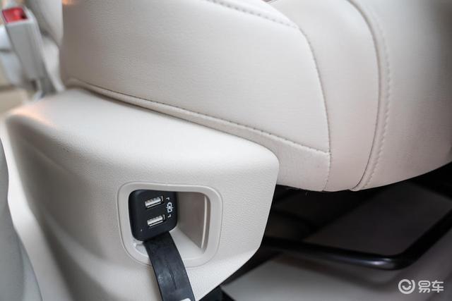 别克gl8第三排座椅_独立悬架