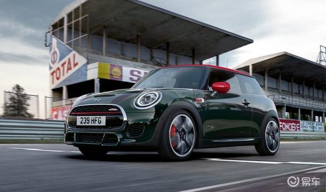 2020款mini jcw上市 售价32.58万元起_易车