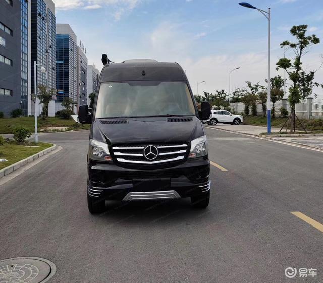 四驱柴油商务车7 2商务7 2座商务车sprinter奔驰斯宾特柴油四驱商务车