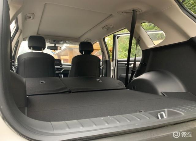 提起亚智跑2.0l中配版,空间宽敞,油耗7l,这价格咋样