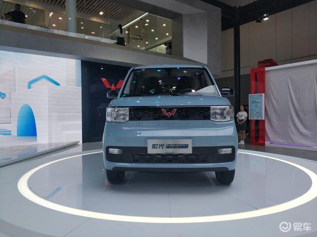 五菱宏光miniev正式上市6x6概念皮卡亮相成都车展