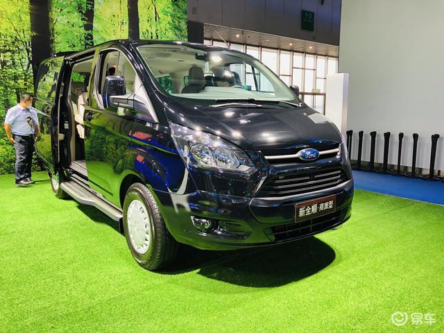 成都车展看福特新全顺商旅型这款轻客车质感太感人