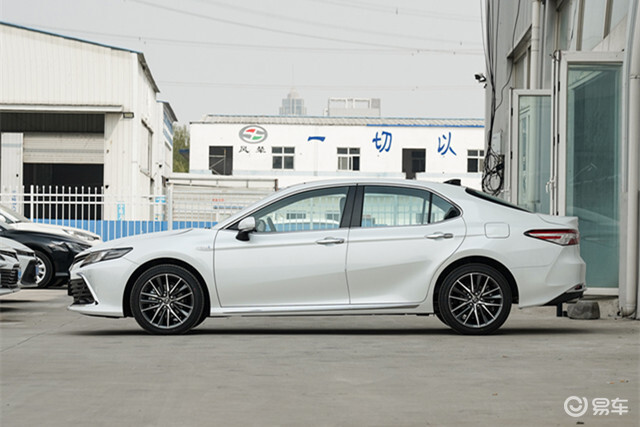 凯美瑞性价比-油耗-气囊-易车