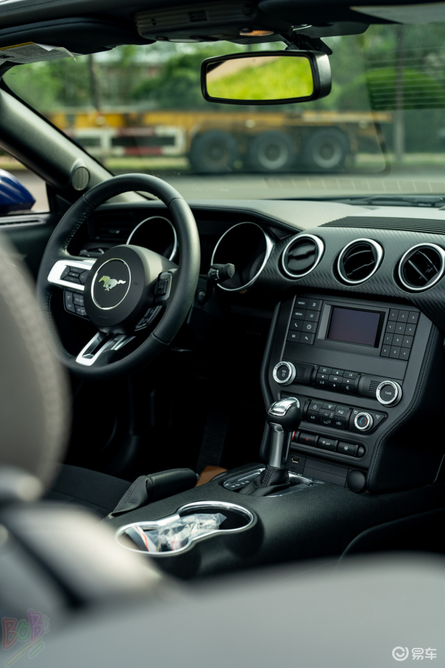 平行进口福特野马悬挂系统性能解析_福特野马车质量怎么样_平行进口福特野马2.3T引擎配置