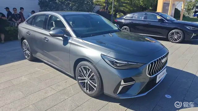 革新造型+全新架构，静态体验吉利第5代帝豪