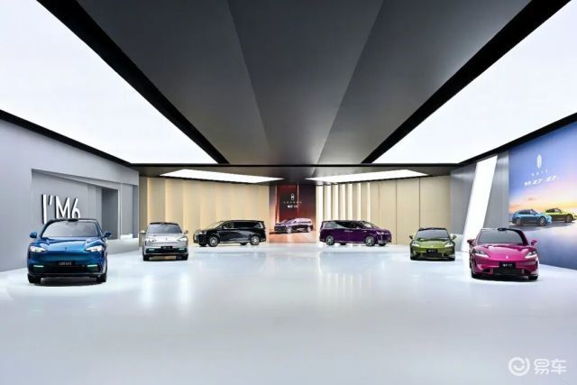 鸿蒙智行最美轿跑正式发布，尚界Z7预售价22.98万起！