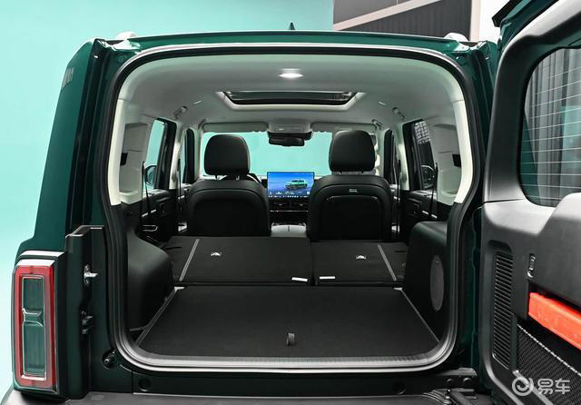 哈弗全新中大型SUV将上市,车长近5米带后桥牙嵌式差速锁