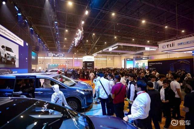 极氪009 VS MEGA VS腾势D9 EV，谁更值？